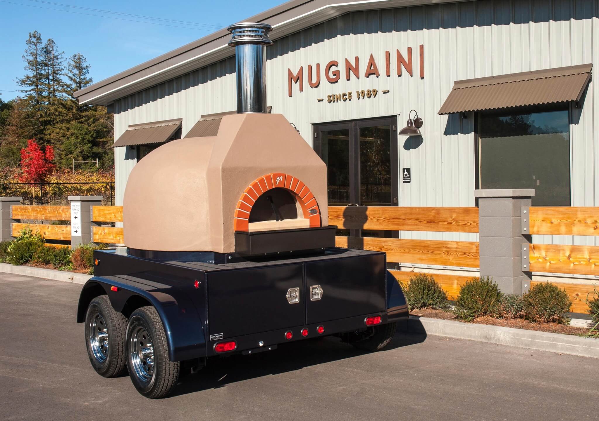 Portable Mugnaini oven at Mugnaini